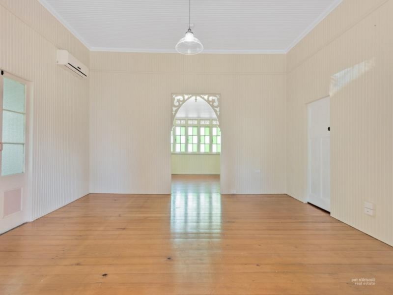 60 Charles Street, Berserker QLD 4701